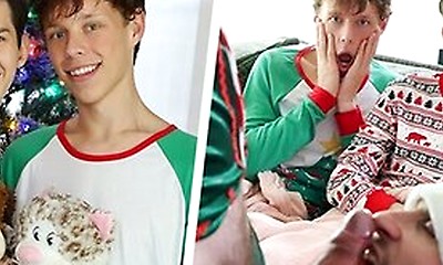 Danny Shine, Tristan Jaxx And Dakota Lovell - Dakota And Danny Stay On The Couch On Christmas Eve Expecting To See Santa &their Gifts Tonight