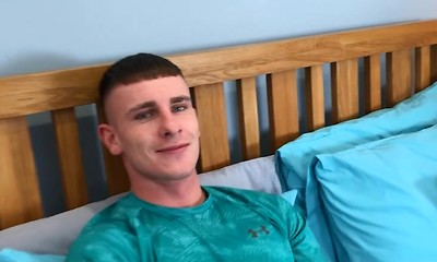 Young Straight & Fit George fuck
